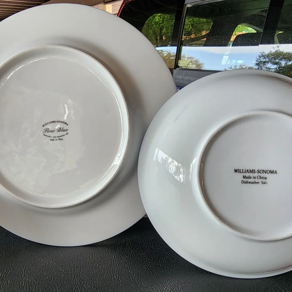 Williams Sonoma Plates Bowls Cups Mugs Flow Blue White 27pc